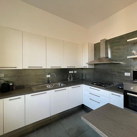 Appartamento Torino Centro Lagrange 29 Turim Exterior foto